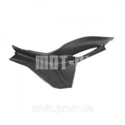 MT250-10B Боковина R (Правий щиток)