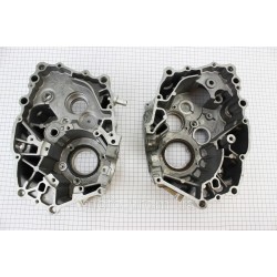 УЦЕНКА ZS250-4B/Honda - CBT250 Картер двигателя левый + правый к-кт (небольшой налет) УЦЕНКА ZS250-4B/Honda - CBT250 Картер двигателя левый + правый к-кт (небольшой налет)