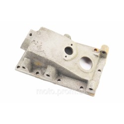 УЦЕНКА МБ-M175/195N Крышка редуктора верхняя 101-2 (2 отверстие) Тип 1 (дефект литья, см. фото)