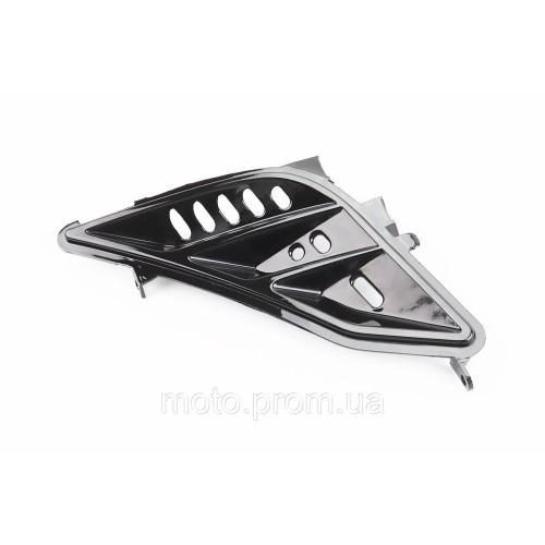 Пластик - вставка пластика основного права Storm 2013